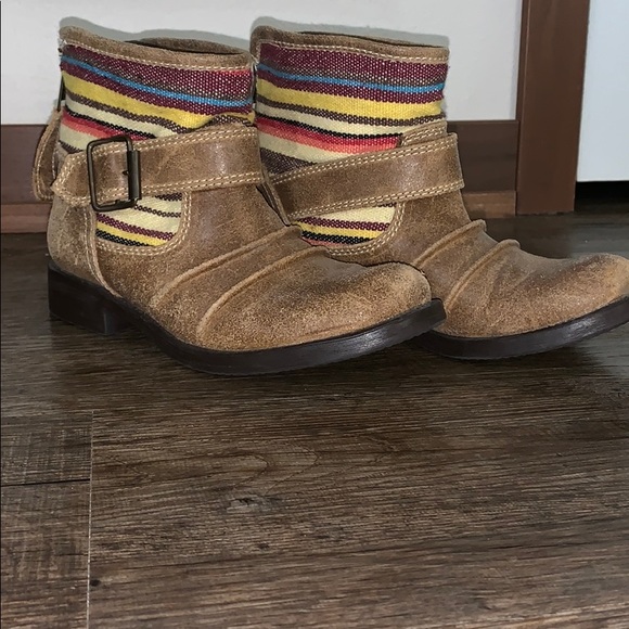 Brown booties - Picture 1 of 4